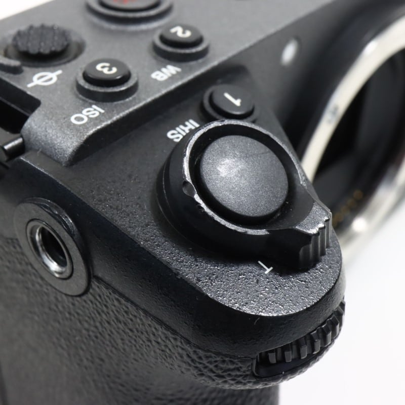 FX30 XLRハンドルユニット同梱モデル ILME-FX30