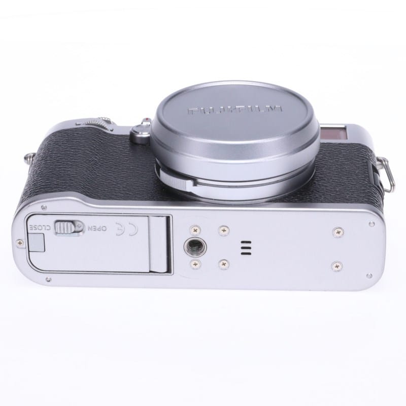 FUJIFILM X100F シルバー