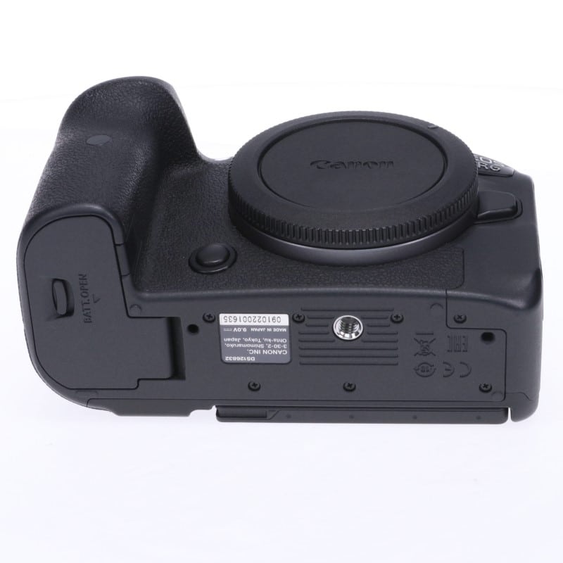 EOS R6 ボディー