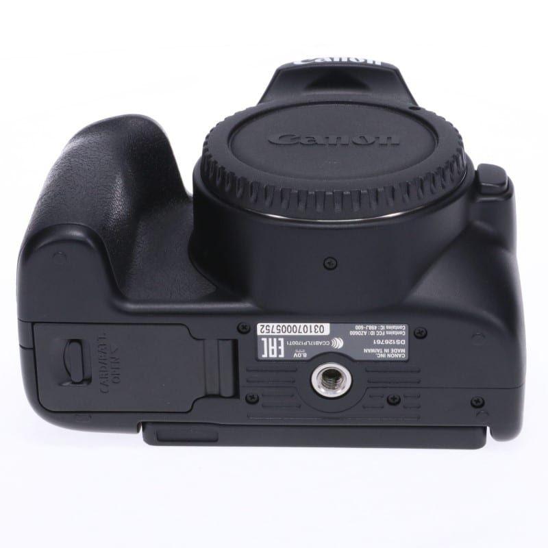 EOS Kiss X10 ボディー ブラック