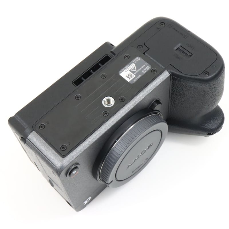 FX30 XLRハンドルユニット同梱モデル ILME-FX30