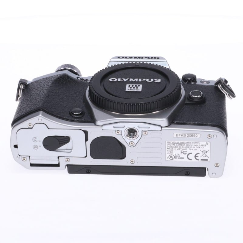 OLYMPUS／OM SYSTEM OM-D E-M5 Mark II ボディー シルバー ABランク