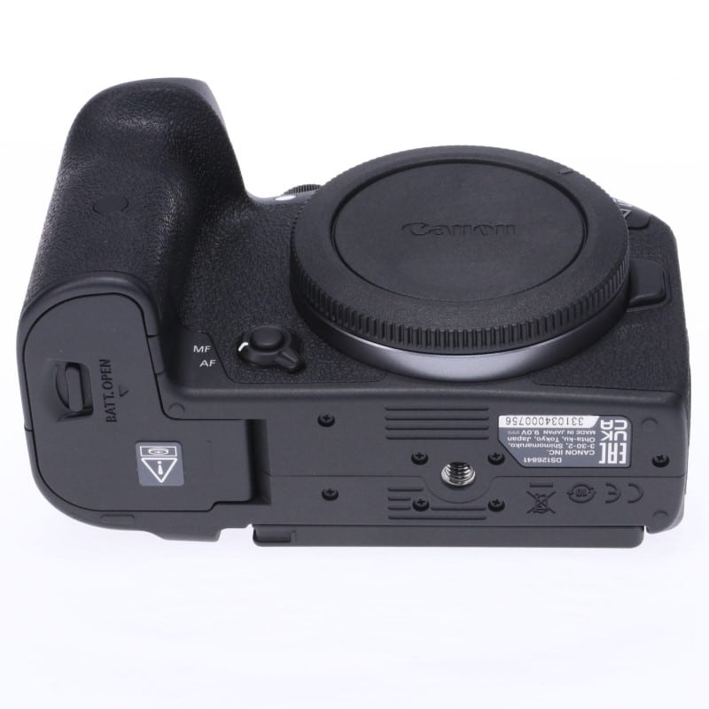 EOS R7 ボディー