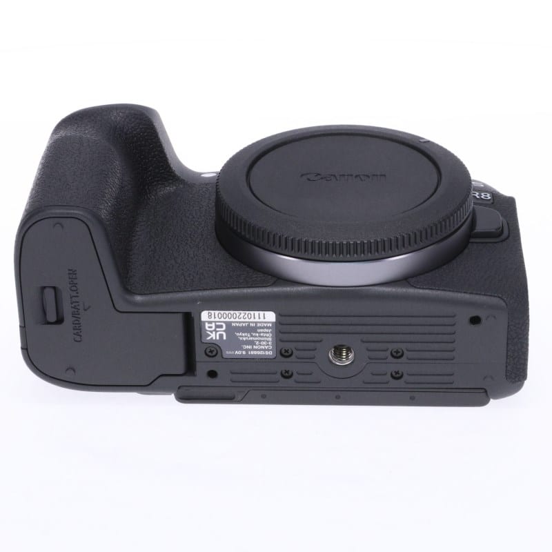 EOS R8 ボディー