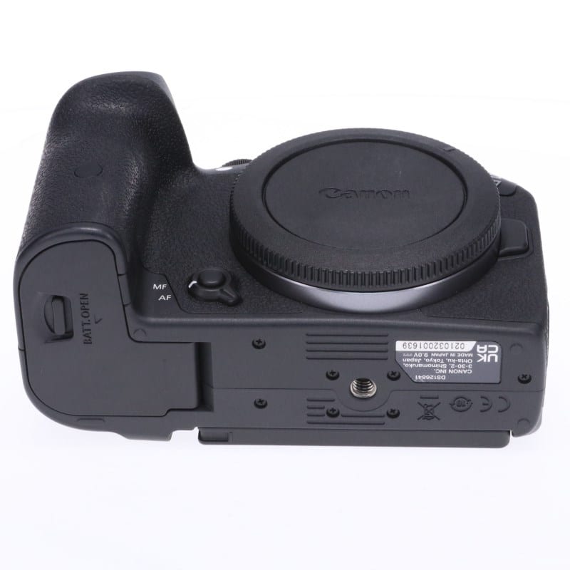 EOS R7 ボディー