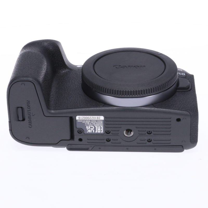 EOS R8 ボディー