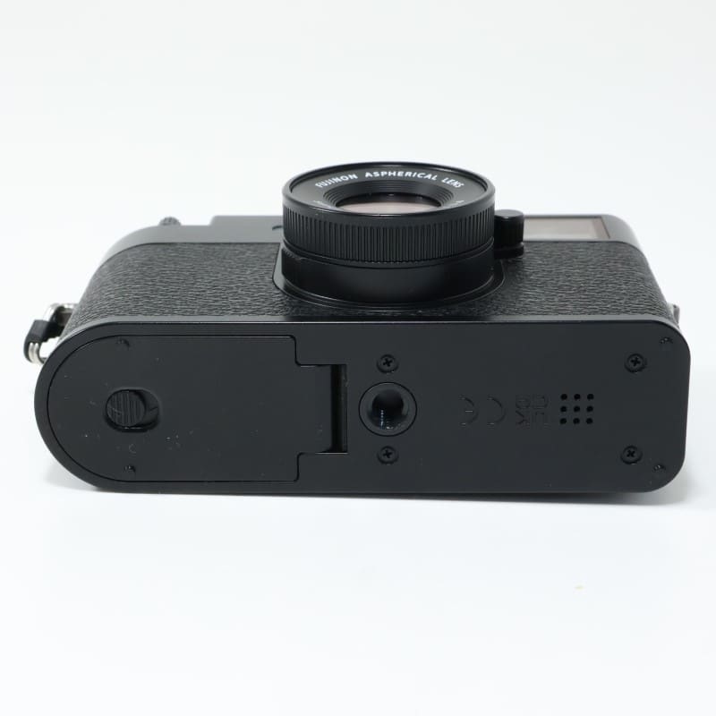 富士フイルム X half (FUJIFILM X-HF1) ブラック 中古