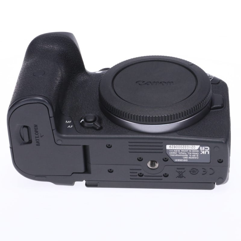 EOS R7 ボディー