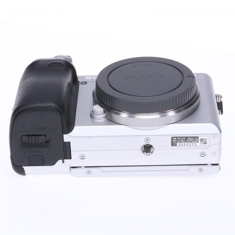 α6400 ボディ シルバー ILCE-6400S
