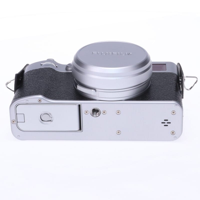 FUJIFILM X100VI シルバー