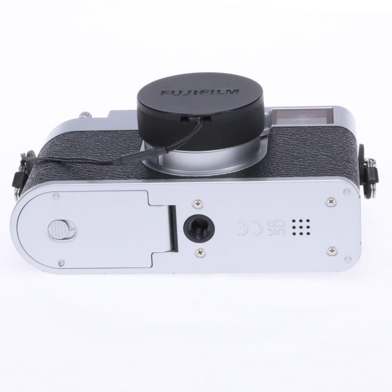 X half (FUJIFILM X-HF1) シルバー