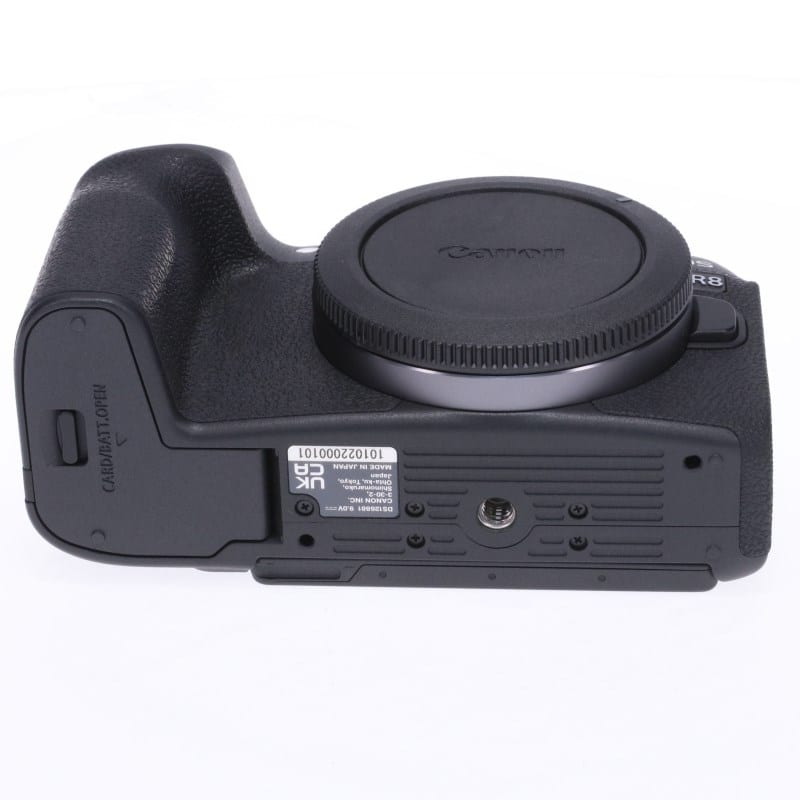 EOS R8 ボディー