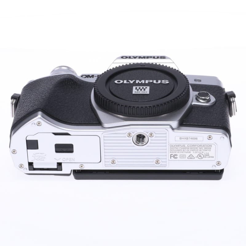 OM-D E-M10 Mark III ボディー シルバー