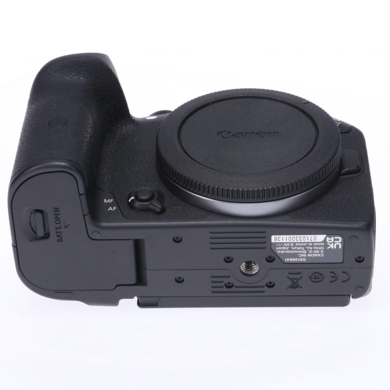 EOS R7 ボディー