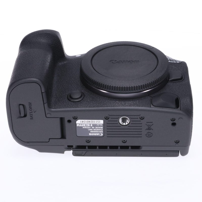 EOS R5 Mark II ボディー