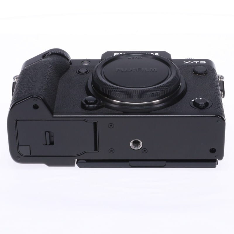 未使用　FUJIFILM x-t5 ブラック 富士フイルム FUJIFILM X-T5 ボディ ブラック ABランク 中古｜フジヤカメラ