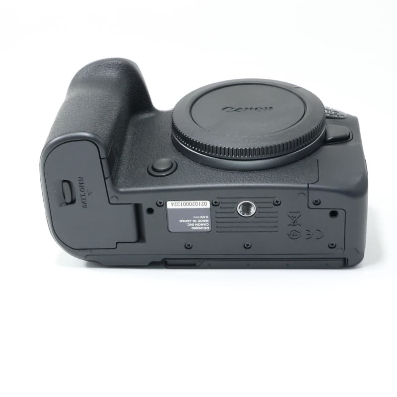 EOS R6 Mark II ボディー