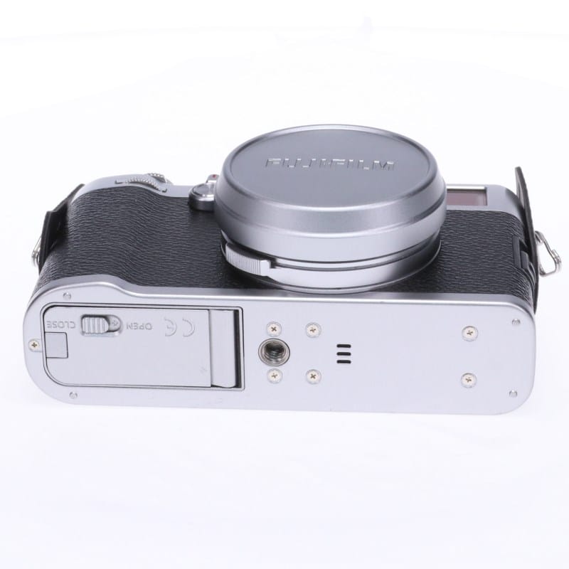 FUJIFILM X100F シルバー