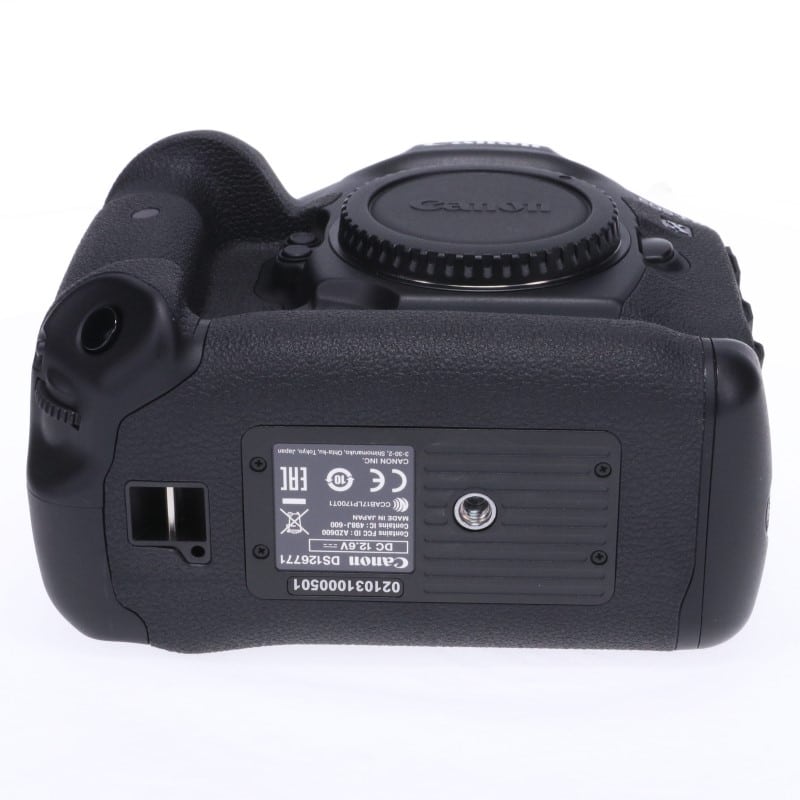 EOS-1D X Mark III ボディー