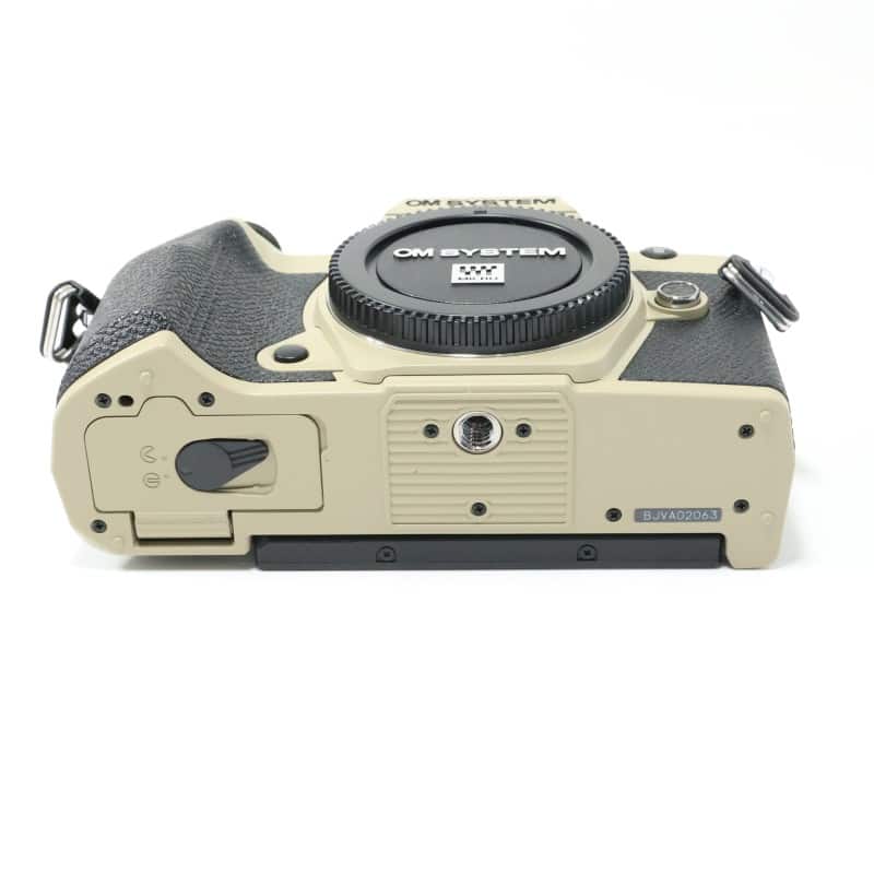 OM SYSTEM OM-5 Mark II ボディー サンドベージュ
