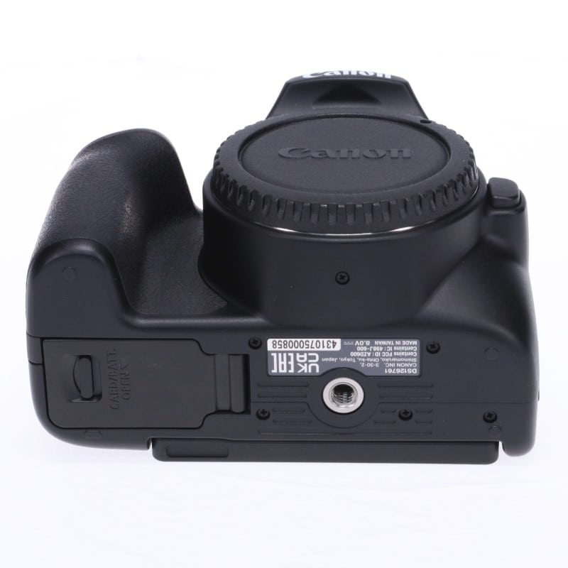 EOS Kiss X10 ボディー ブラック