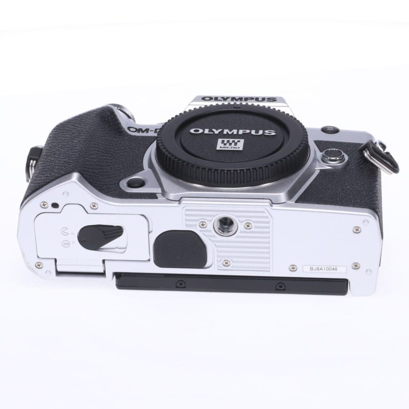 OM-D E-M5 Mark III ボディー シルバー