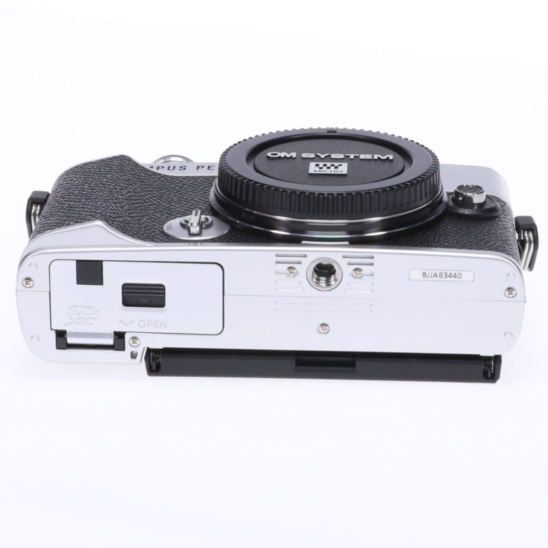 OLYMPUS／OM SYSTEM PEN E-P7 ボディー シルバー Aランク 中古｜フジヤ