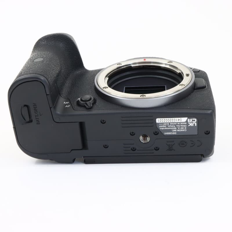 EOS R7 ボディー