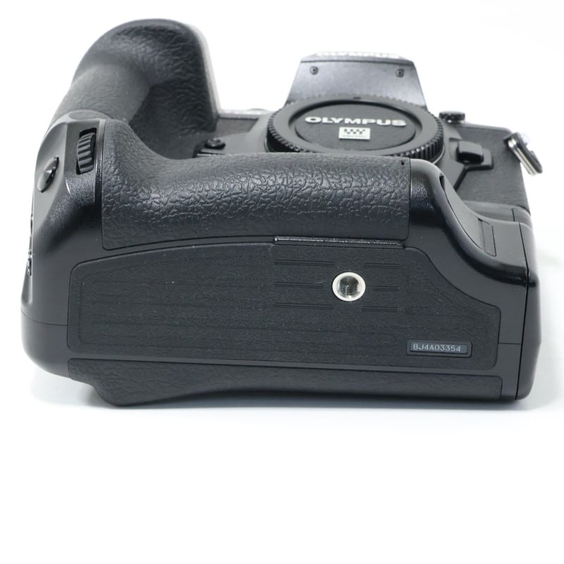 OM-D E-M1X ボディー