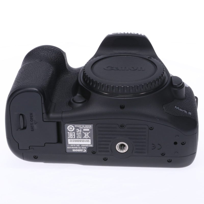 EOS 7D Mark II ボディー