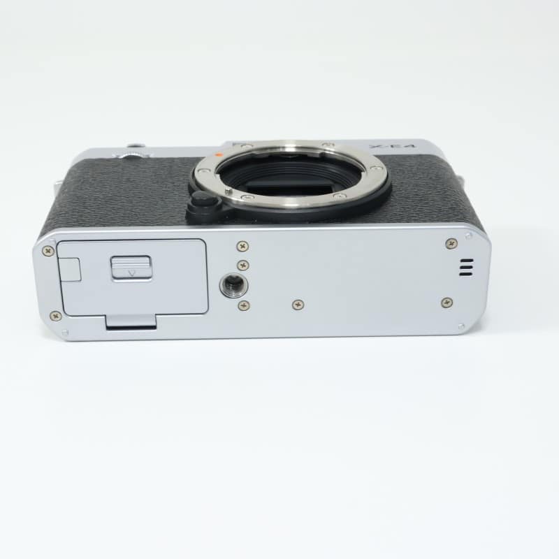 FUJIFILM X-E4 ボディ シルバー