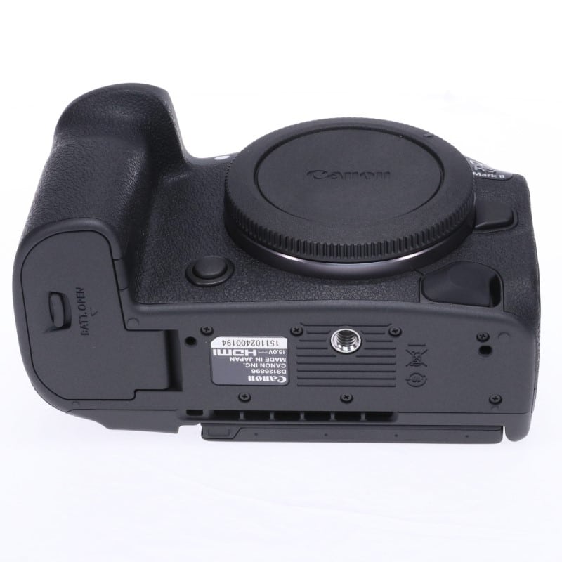 EOS R5 Mark II ボディー