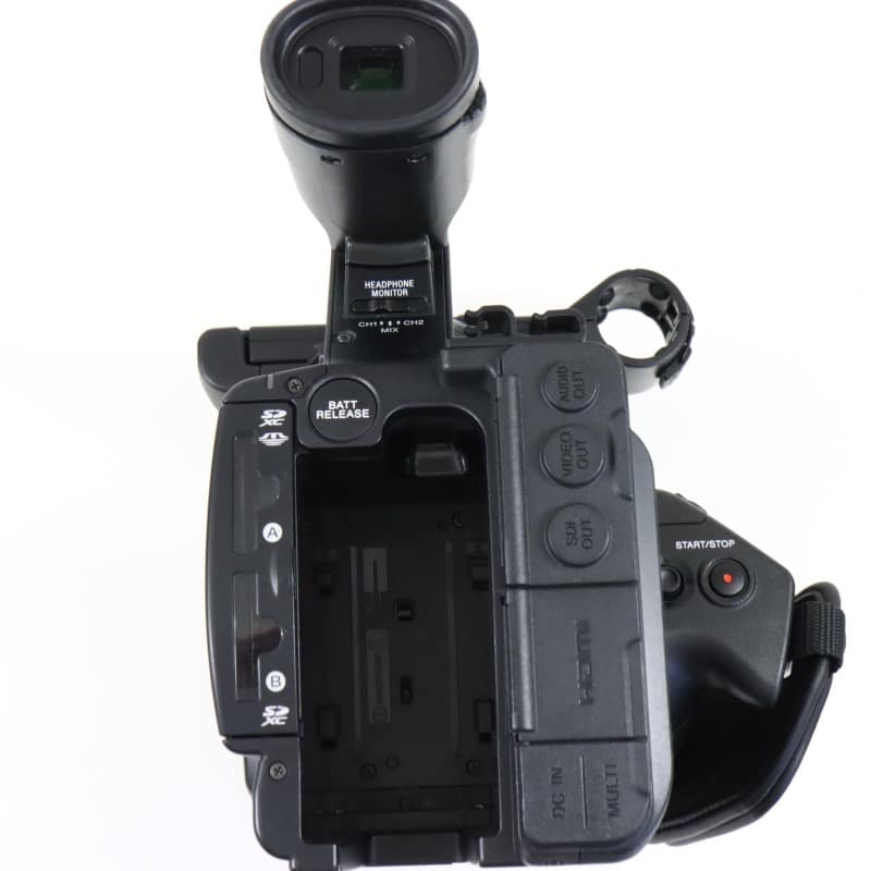 Sony HXR-NX5R NXCAM Professional Camcorder with Built-In LED
