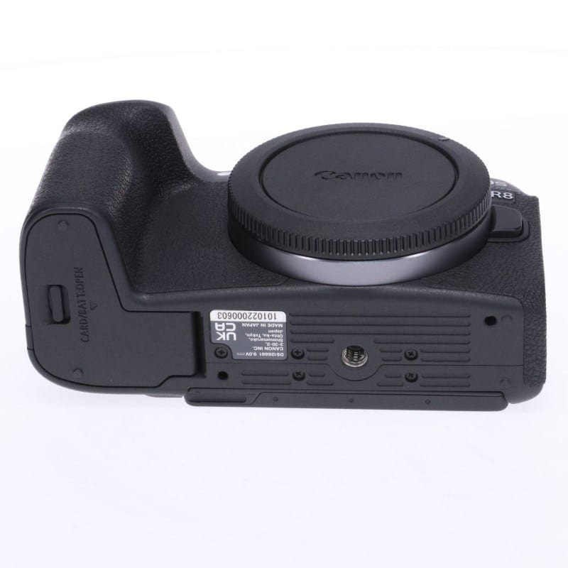 EOS R8 ボディー