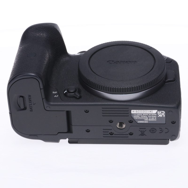 EOS R7