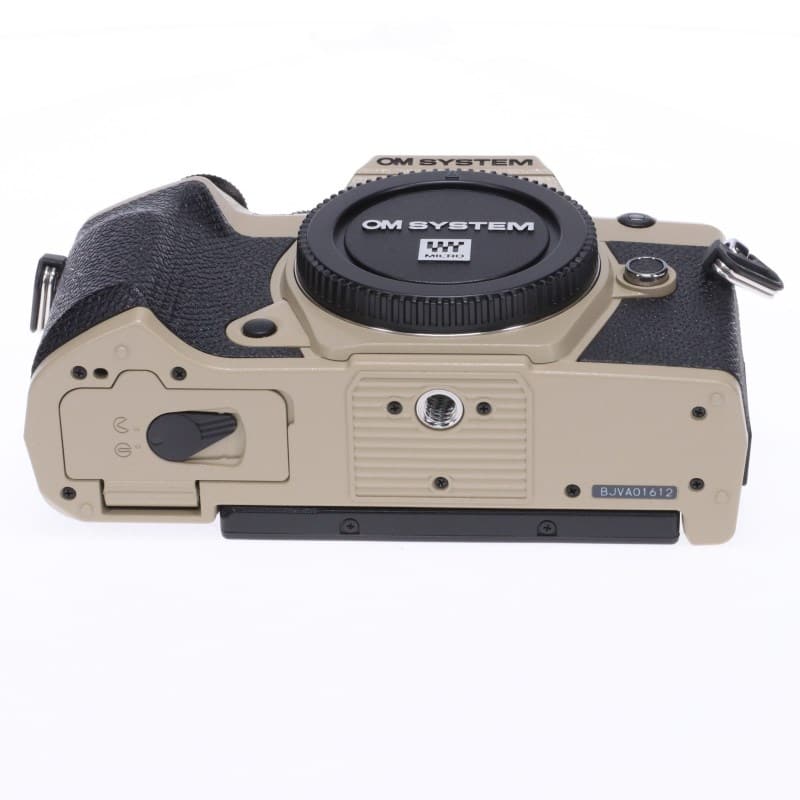 OM SYSTEM OM-5 Mark II ボディー サンドベージュ