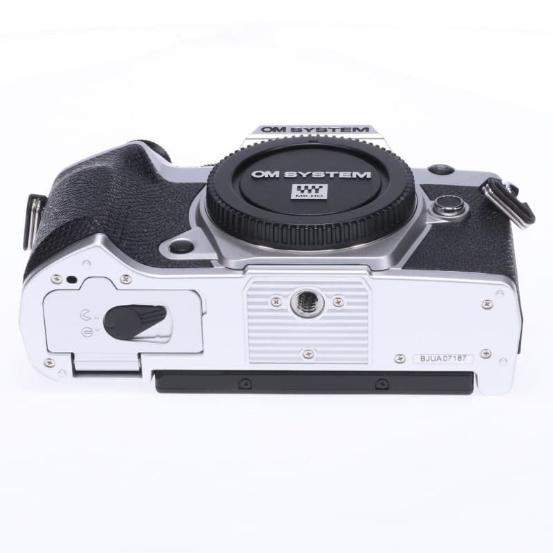OM SYSTEM OM-5 Mark II ボディー シルバー