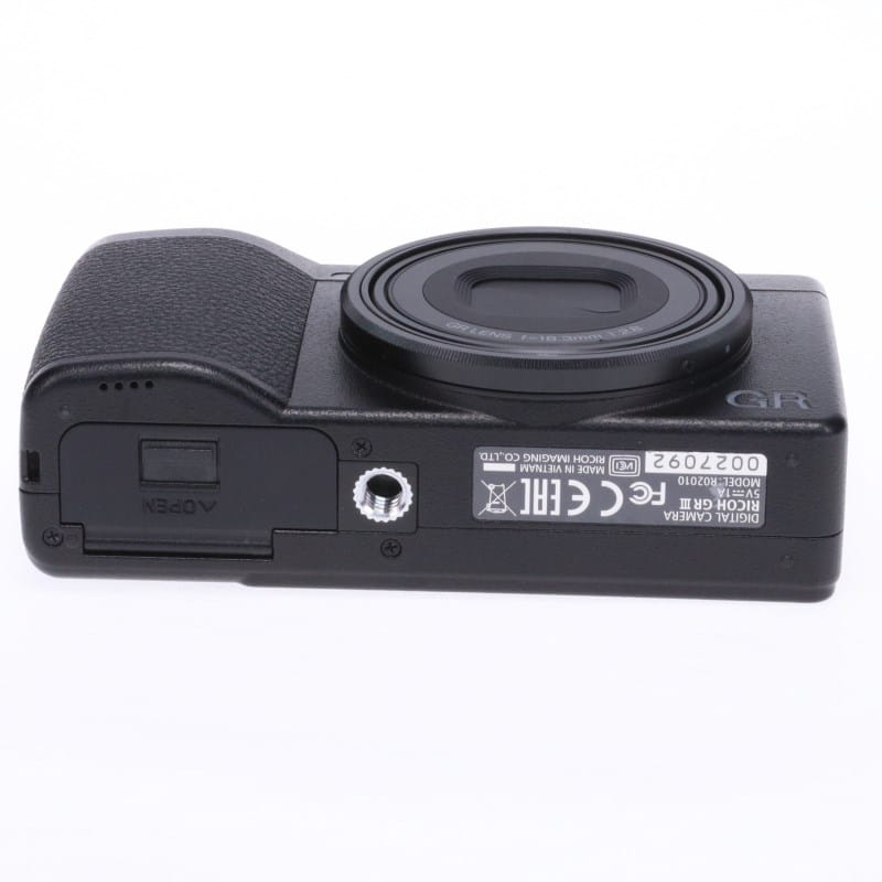 RICOH RICOH GR III AB-ランク 中古｜フジヤカメラ