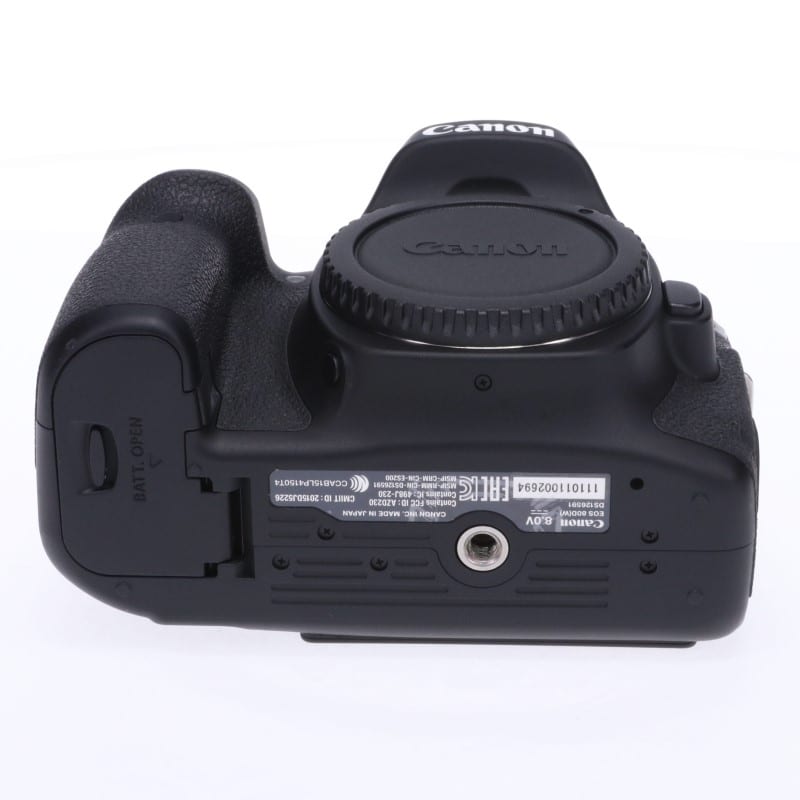EOS 80D ボディー