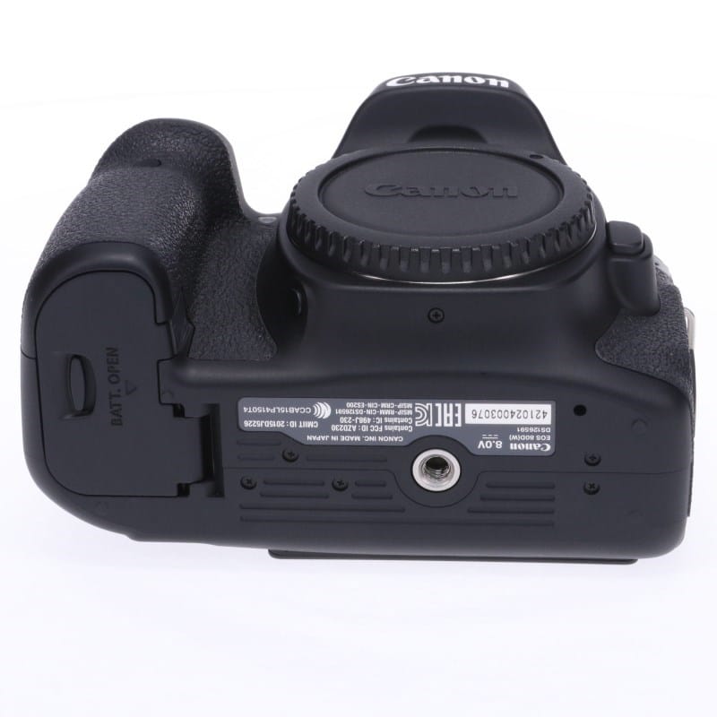 EOS 80D ボディー