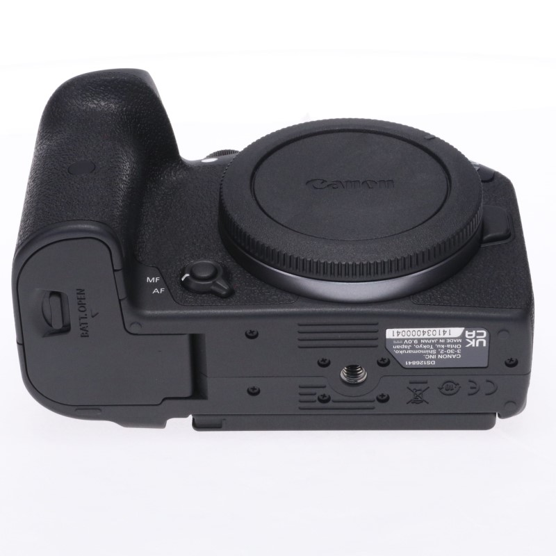 EOS R7