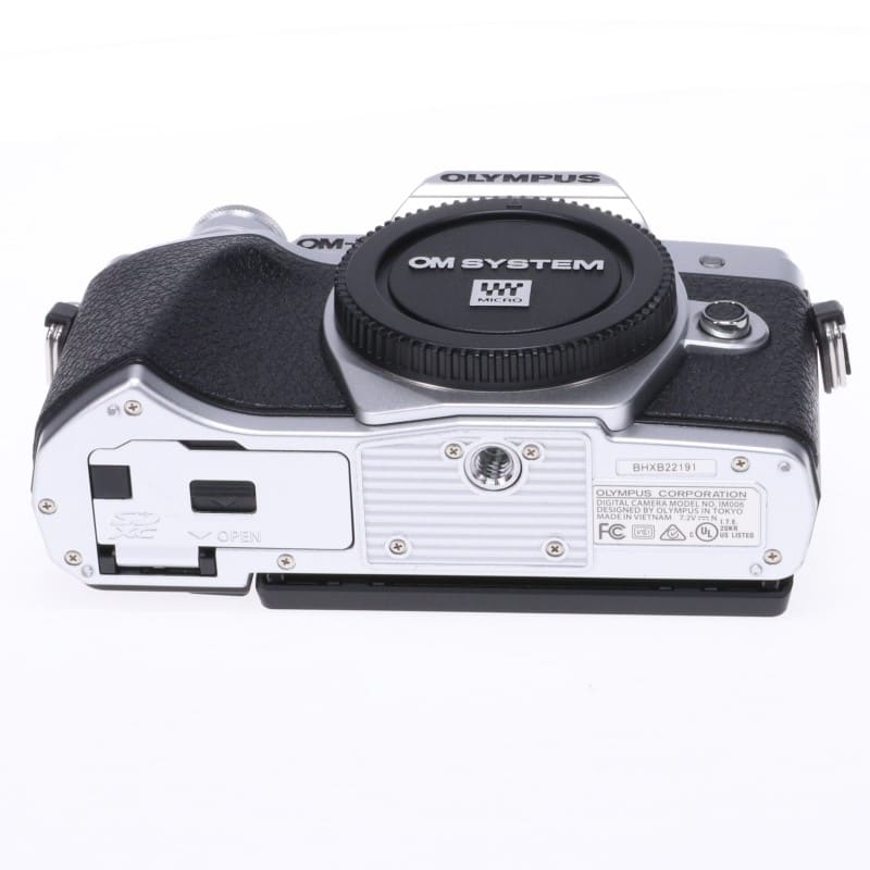 OM-D E-M10 Mark III ボディー シルバー