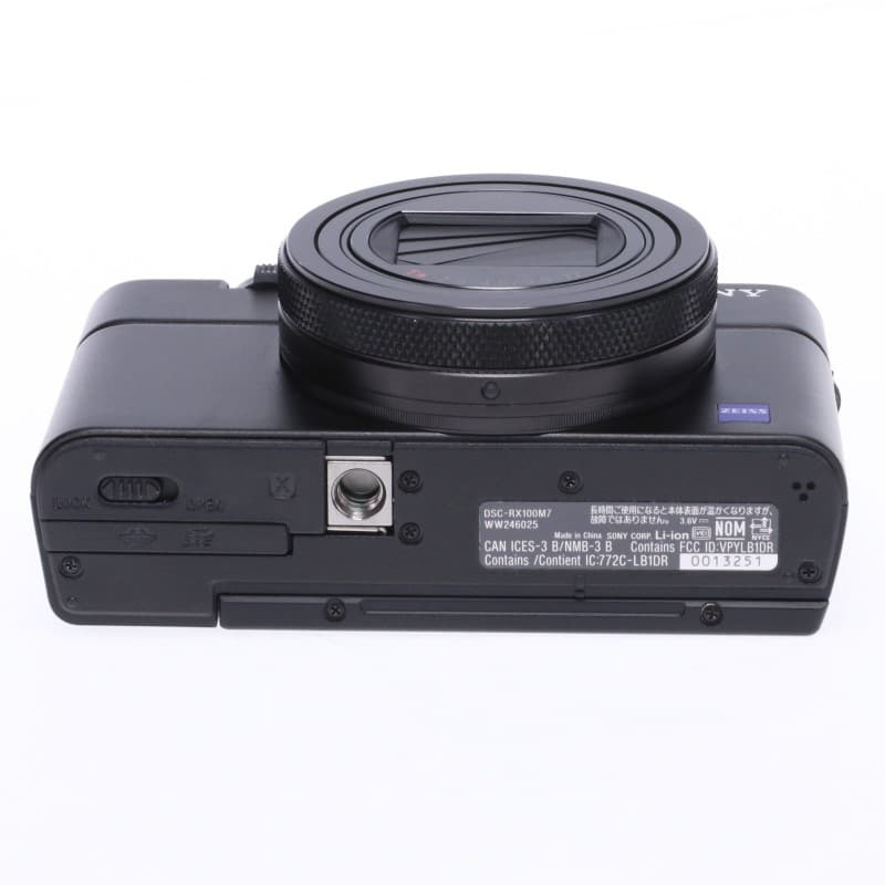 Cyber-shot RX100VII DSC-RX100M7