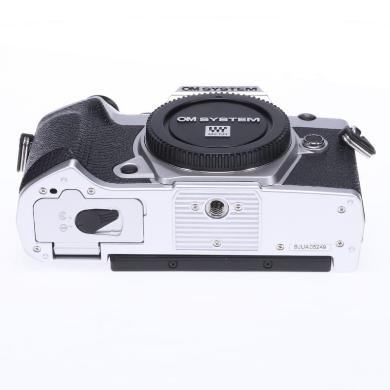 OM SYSTEM OM-5 Mark II ボディー シルバー