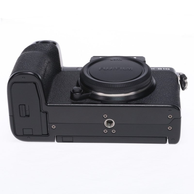 FUJIFILM X-S10