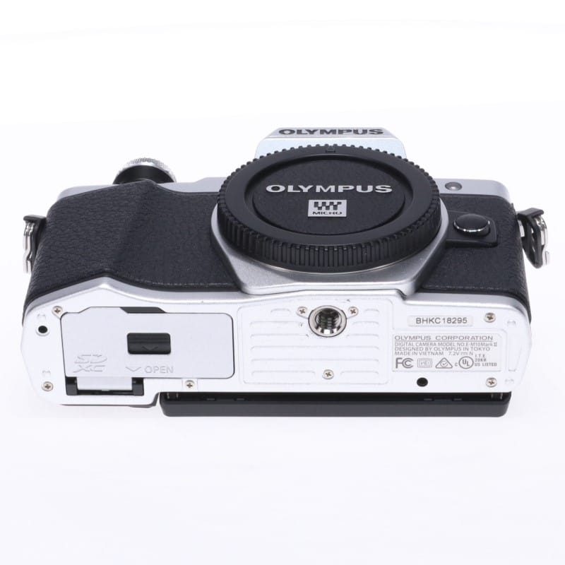 OM-D E-M10 MarkII ボディ シルバー