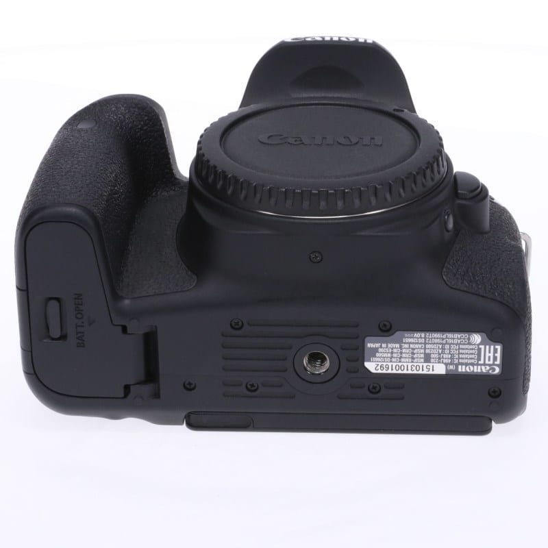 EOS 9000D ボディー