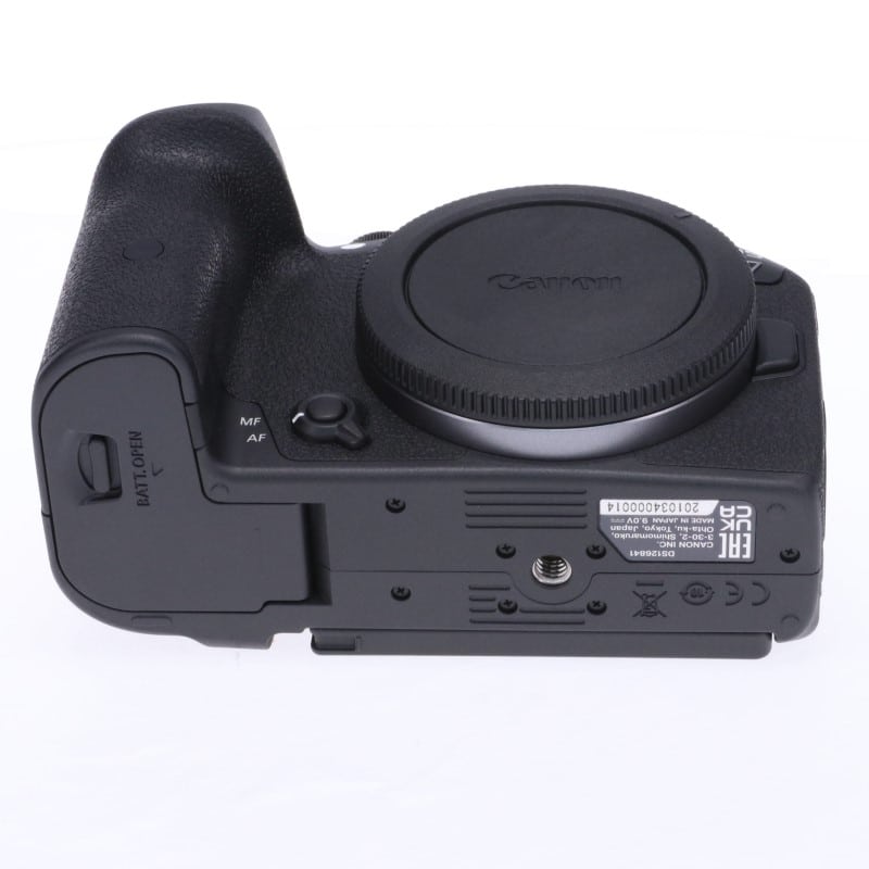 EOS R7 ボディー