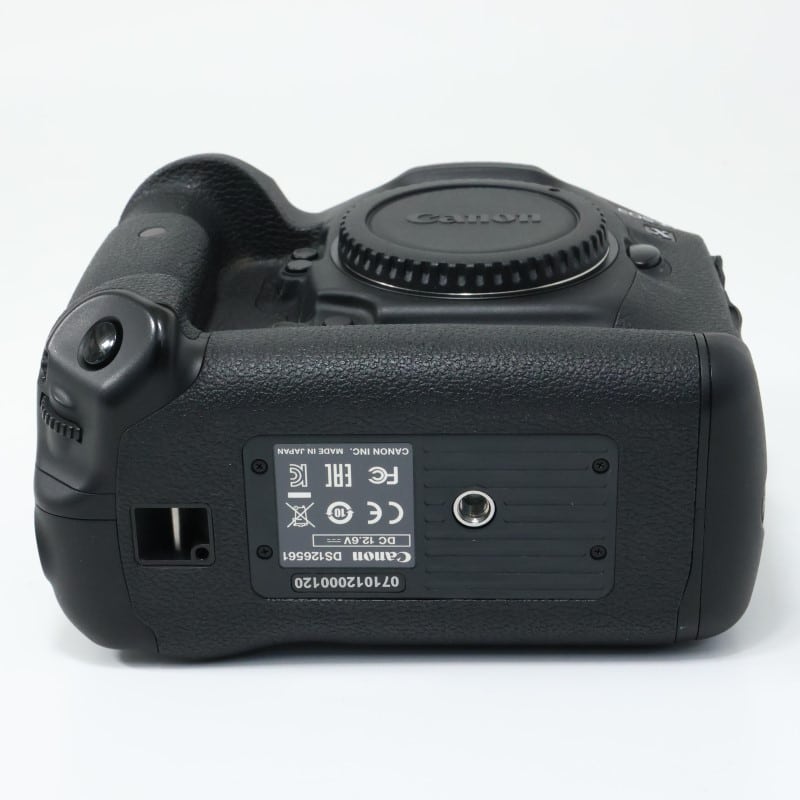 EOS-1D X Mark II ボディー