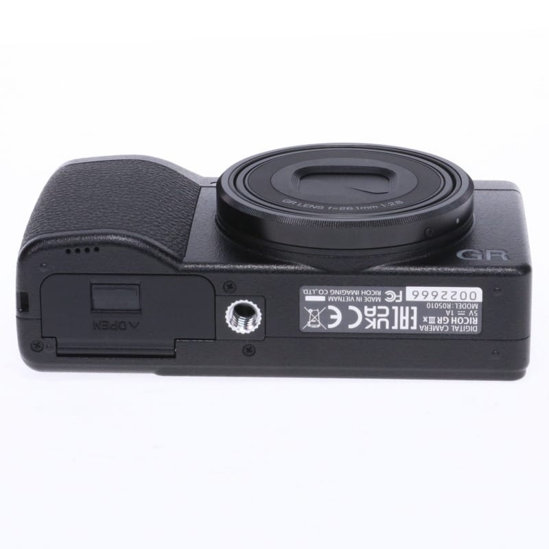 RICOH GR IIIx
